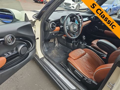 Used 2022 MINI Cooper S w/ Signature Upholstery Package image 10