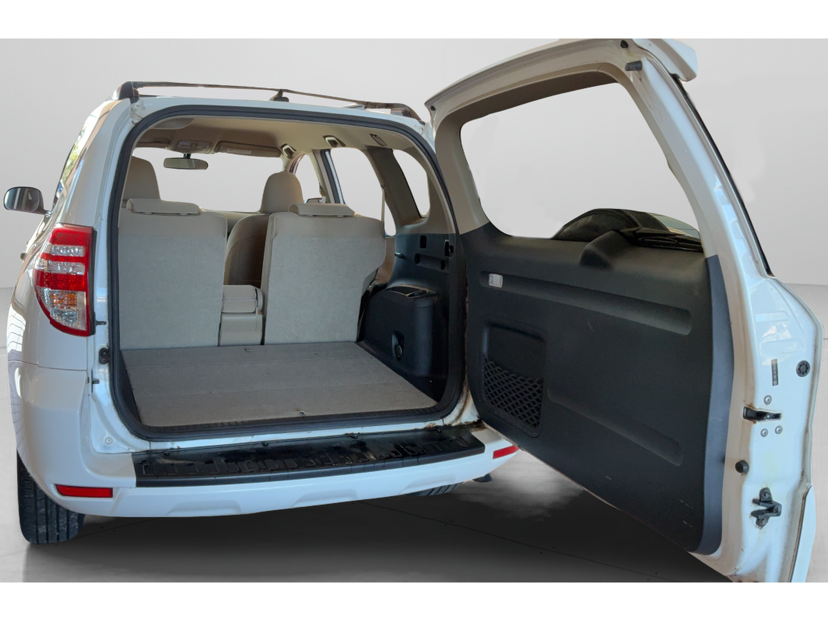 Used 2011 Toyota RAV4 4WD w/ Base L4 Extra Value Pkg image 27