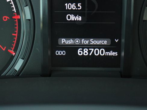 Used 2021 Toyota 4Runner SR5 Premium w/ Moonroof Package AWD/4WD image 33