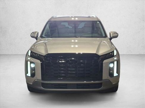 Used 2025 Hyundai Palisade SEL FWD image 2