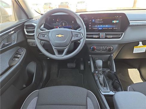 New 2026 Chevrolet TrailBlazer LS image 9