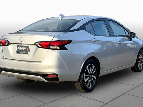 Used 2025 Nissan Versa SV FWD image 12