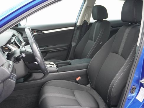 Used 2019 Honda Civic EX image 11