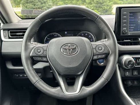 Used 2021 Toyota RAV4 XLE w/ Convenience Package AWD/4WD image 8