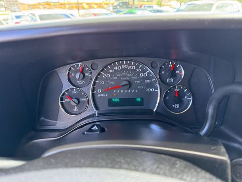 Used 2014 Chevrolet Express 1500 RWD image 13