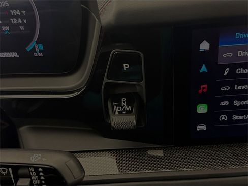 Used 2025 Porsche Cayenne GTS image 17