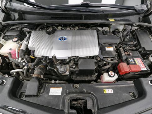 Used 2017 Toyota Prius Prime Premium image 13