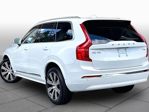 Used 2025 Volvo XC90 T8 Ultra w/ Protection Package Premier AWD/4WD image 12