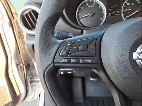 Used 2025 Nissan Versa S w/ Trunk Package FWD image 22