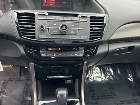Used 2016 Honda Accord Sport image 13