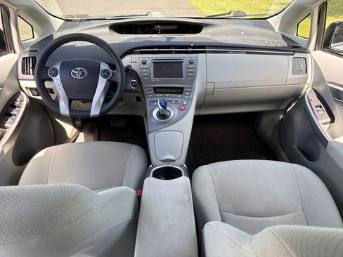 Used 2015 Toyota Prius Three FWD image 16
