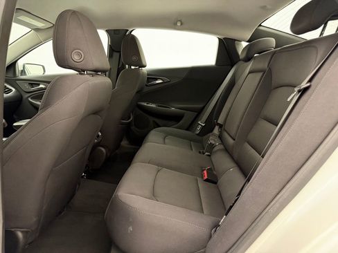 Used 2024 Chevrolet Malibu LT image 38