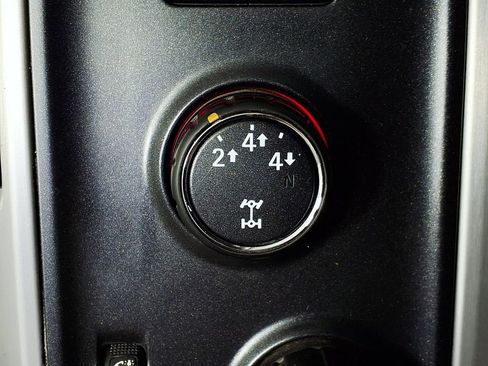 Used 2016 GMC Sierra 2500 SLT w/ Duramax Plus Package image 16