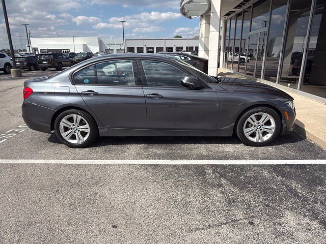 Used 2016 BMW 328i xDrive Sedan AWD/4WD image 2