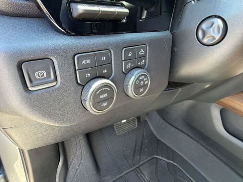 New 2026 Chevrolet Silverado 1500 High Country AWD/4WD image 18