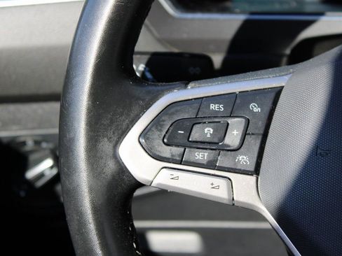 Used 2022 Volkswagen Tiguan SE image 20