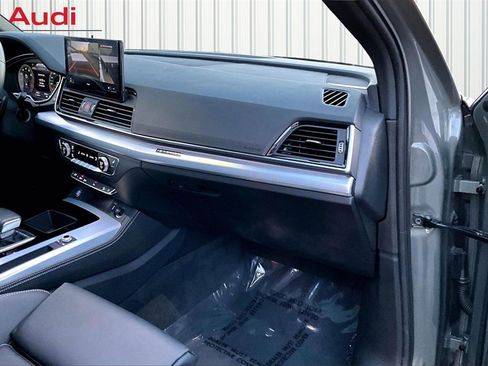 Used 2025 Audi Q5 2.0T Premium Plus w/ Premium Plus Package image 26