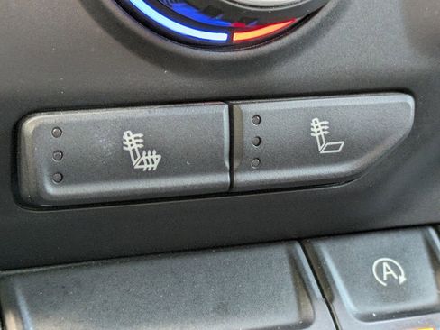 Used 2020 Chevrolet Silverado 1500 LT w/ All-Star Edition image 22