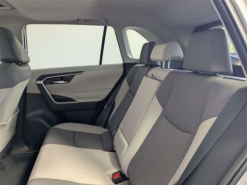 Used 2025 Toyota RAV4 XLE w/ Convenience Package image 33