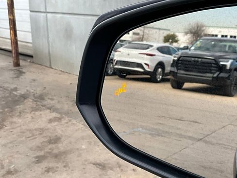 Used 2025 Toyota Grand Highlander FWD image 21