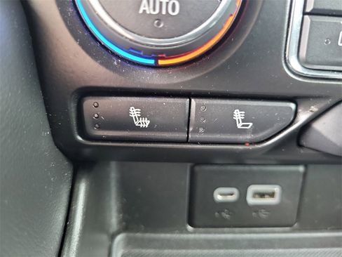 Used 2021 Chevrolet Tahoe LT image 18