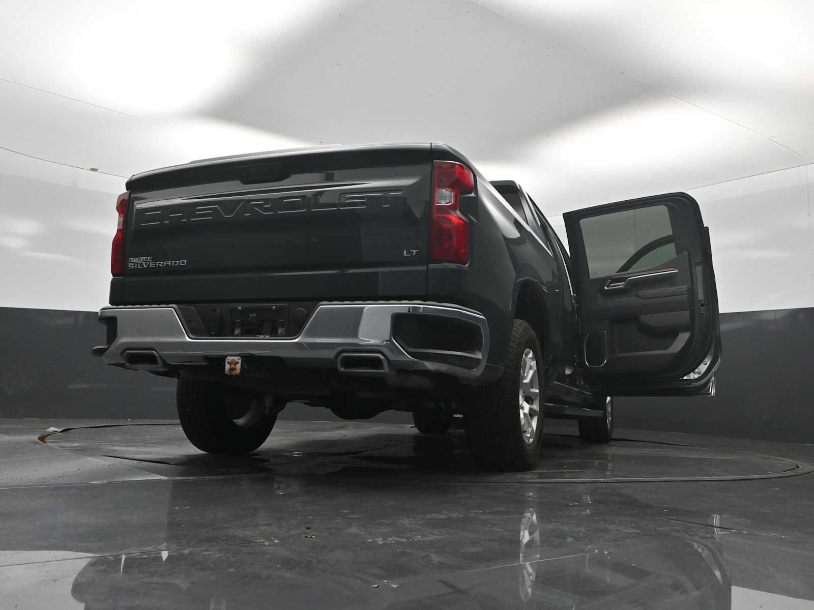 Used 2025 Chevrolet Silverado 1500 LT w/ Z71 Off-Road Package AWD/4WD image 30