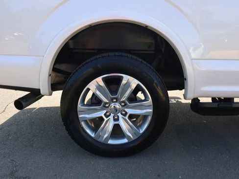 Used 2018 Ford F150 Platinum w/ Equipment Group 701A Luxury image 31