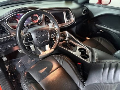 Used 2020 Dodge Challenger SRT Hellcat w/ Plus Package RWD image 19