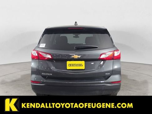 Used 2021 Chevrolet Equinox LS w/ LS Convenience Package image 4