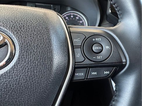 Used 2021 Toyota Venza LE w/ Carpet Mat Package (TMS) AWD/4WD image 14