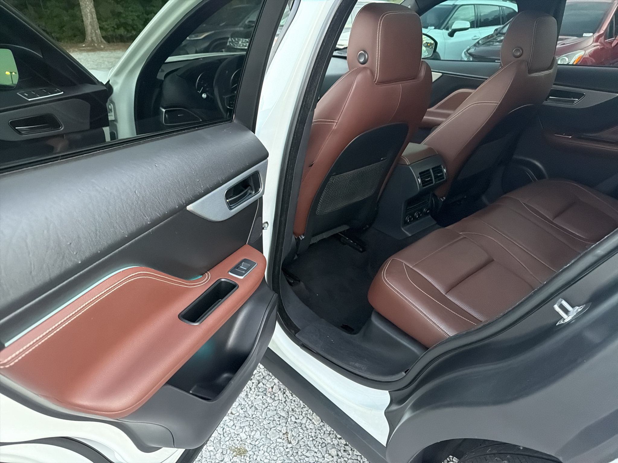Used 2017 Jaguar F-PACE S AWD/4WD image 20