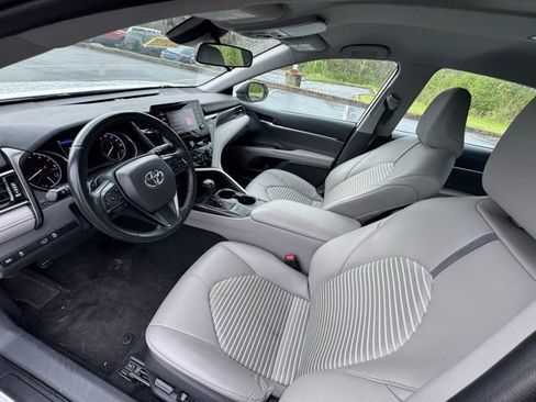 Used 2023 Toyota Camry SE image 11