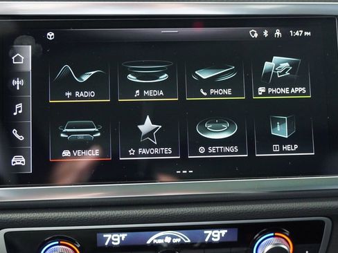 Used 2025 Audi Q3 2.0T Premium w/ Convenience Package image 3