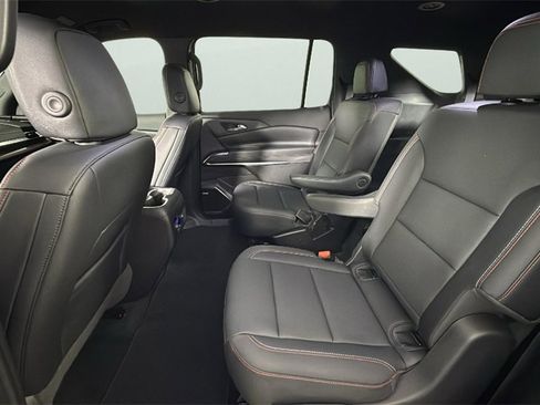 Certified 2025 Chevrolet Traverse Z71 w/ Enhanced Driving Package image 27