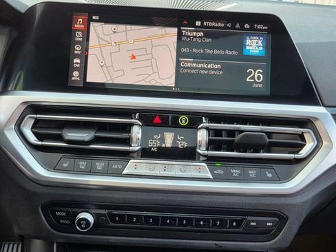 Used 2022 BMW 330i Sedan w/ Driving Assistance Package RWD image 18