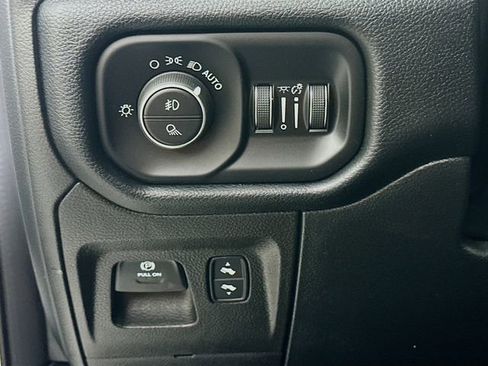 Used 2022 RAM 1500 Laramie image 10