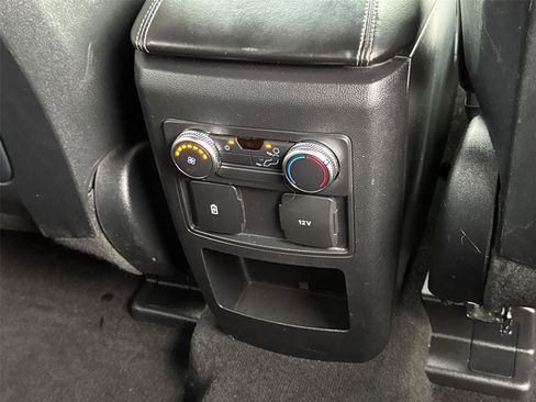 Certified 2020 Ford Explorer XLT w/ Equipment Group 202A image 20