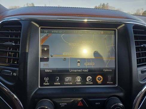 Used 2015 Jeep Grand Cherokee Summit image 18