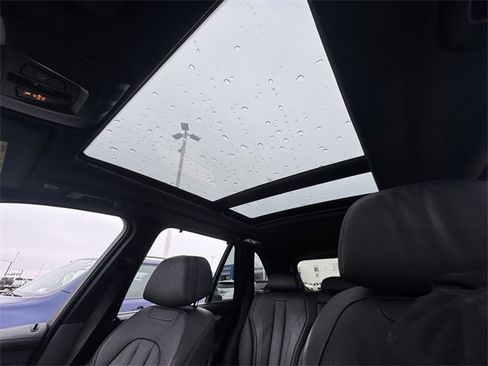 Used 2015 BMW X5 xDrive50i image 17