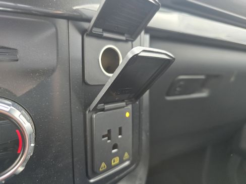 Used 2022 Ford F150 XLT w/ Equipment Group 302A High image 34