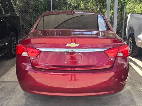 Used 2018 Chevrolet Impala LT w/ LT Convenience Package FWD image 7
