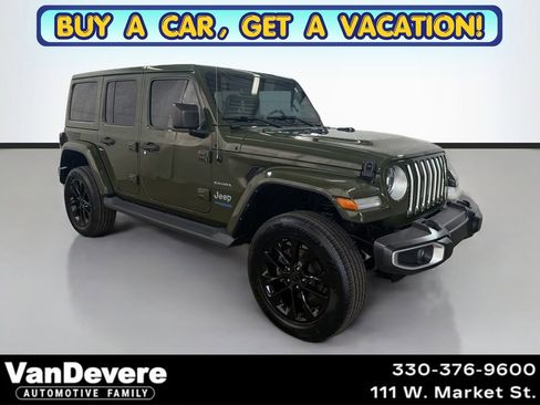 Used 2021 Jeep Wrangler Unlimited Sahara w/ Cold Weather Group AWD/4WD image 1