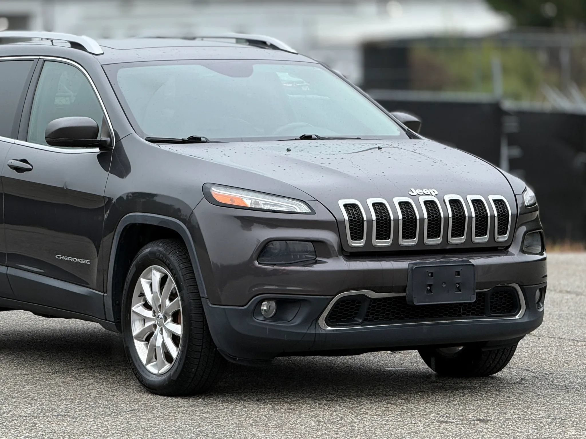 Used 2016 Jeep Cherokee Limited AWD/4WD image 15