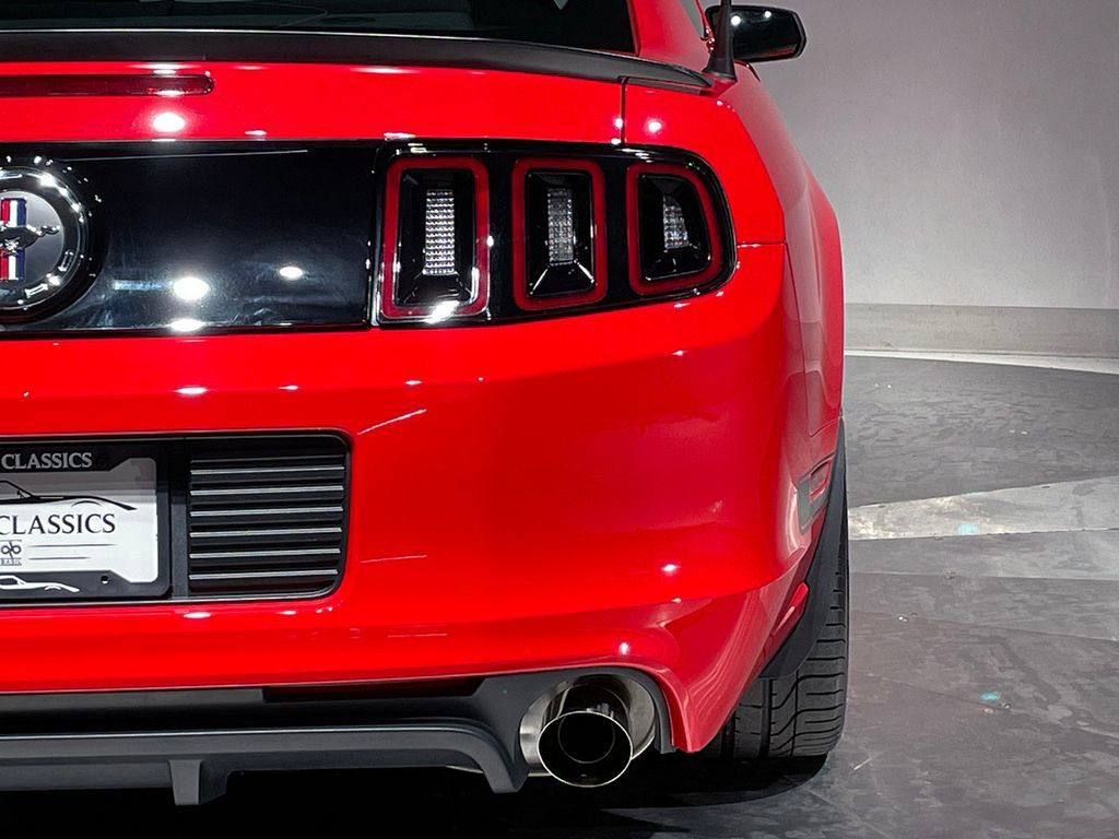 Used 2013 Ford Mustang Boss 302 w/ Boss 302 Accessory Pkg RWD image 7