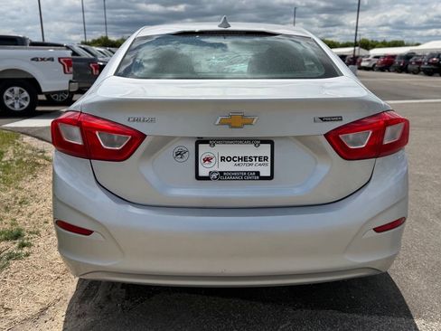 Used 2017 Chevrolet Cruze Premier w/ Enhanced Convenience Package FWD image 26