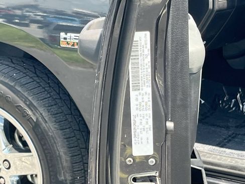 Used 2014 RAM 1500 Express RWD image 25