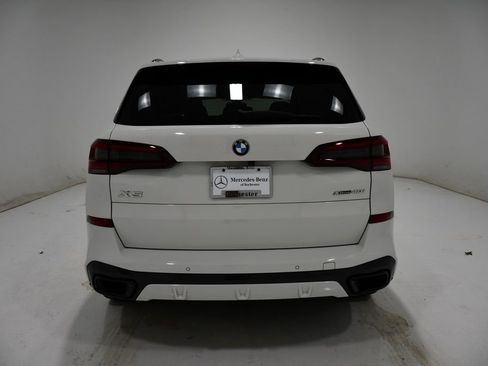 Used 2022 BMW X5 xDrive40i w/ M Sport Package AWD/4WD image 4