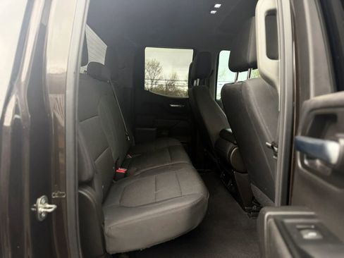 Used 2019 Chevrolet Silverado 1500 Custom w/ Custom Value Package RWD image 13