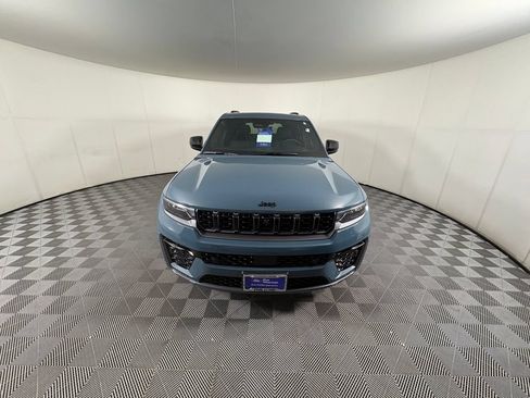 Used 2026 Jeep Grand Cherokee Limited AWD/4WD image 8