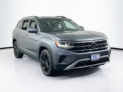 Used 2022 Volkswagen Atlas SE image 3